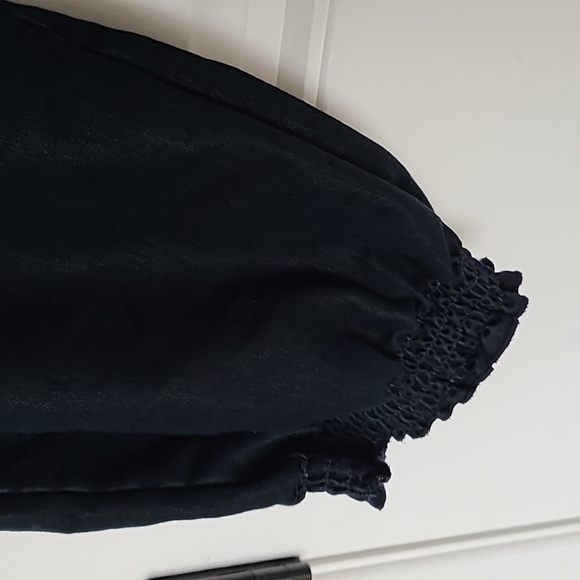 Lightweight navy blue pants size large - Picture 2 of 5